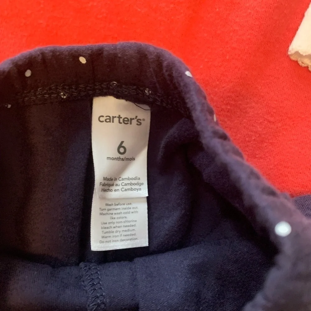 Carters - Size 6 months 2 piece outfit - long sleeve
